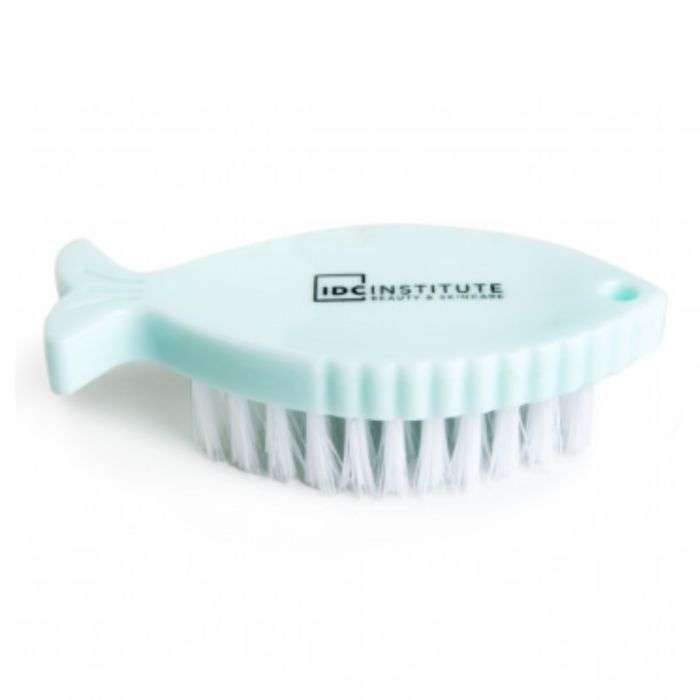 IDC INSTITUTE BROSSE A ONGLES