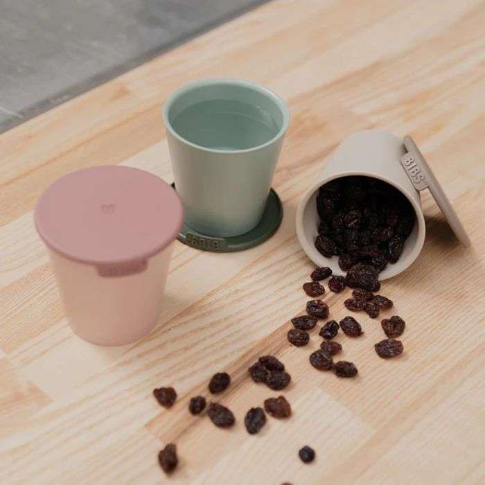 BIBS SET DE TASSES AVEC COUVERTURE BIBS SET DE TASSES AVEC COUVERTURE