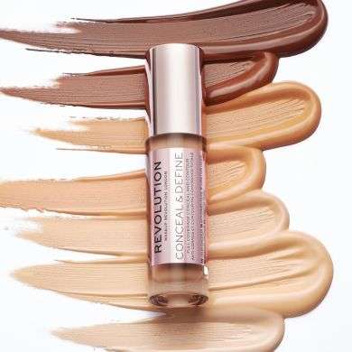 MAKEUP REVOLUTION REVOLUTION ANTI CERNE ET CONTOUR COUVRANCE TOTALE MAKEUP REVOLUTION REVOLUTION ANTI CERNE ET CONTOUR COUVRANCE TOTALE