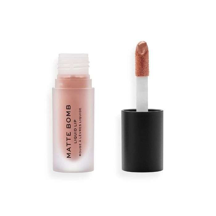MAKEUP REVOLUTION MATTE BOMB ROUGE A LEVRES LIQUIDE 4.6ML MAKEUP REVOLUTION MATTE BOMB ROUGE A LEVRES LIQUIDE 4.6ML