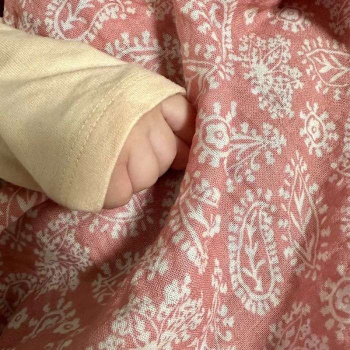 BAMBIDOU MAXI LANGE 100CM100CM DOUBLE GAZE DE COTON ROSE