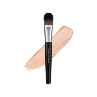 STUDIO 17 PINCEAU A FONDS DE TEINT 823 STUDIO 17 PINCEAU A FONDS DE TEINT 823