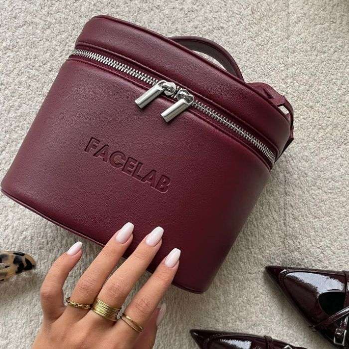 FACELAB THE VANITY VAULT BURGUNDY